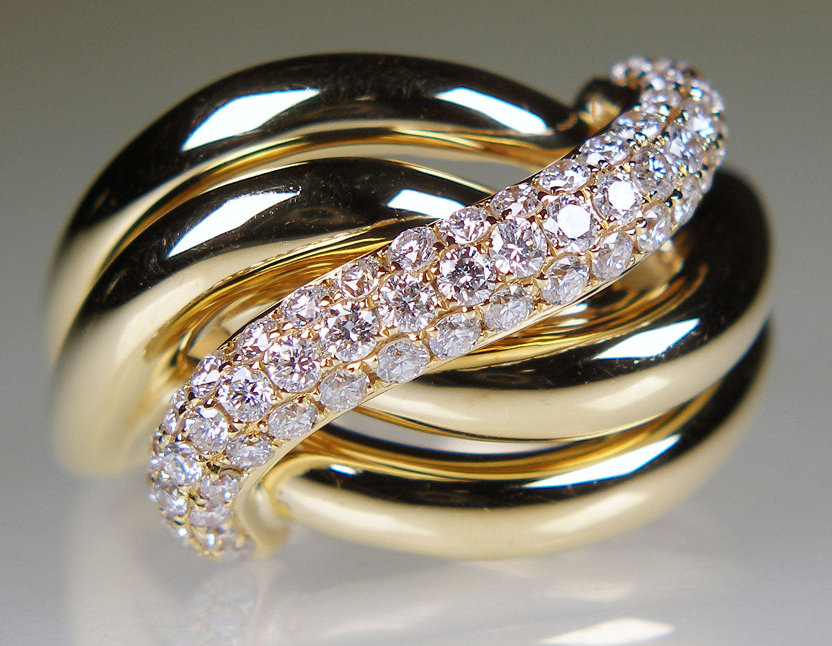 Swirly diamond ring in 18ct yellow gold