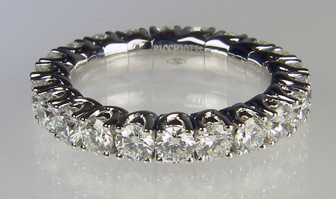 Expanding range diamond eternity ting