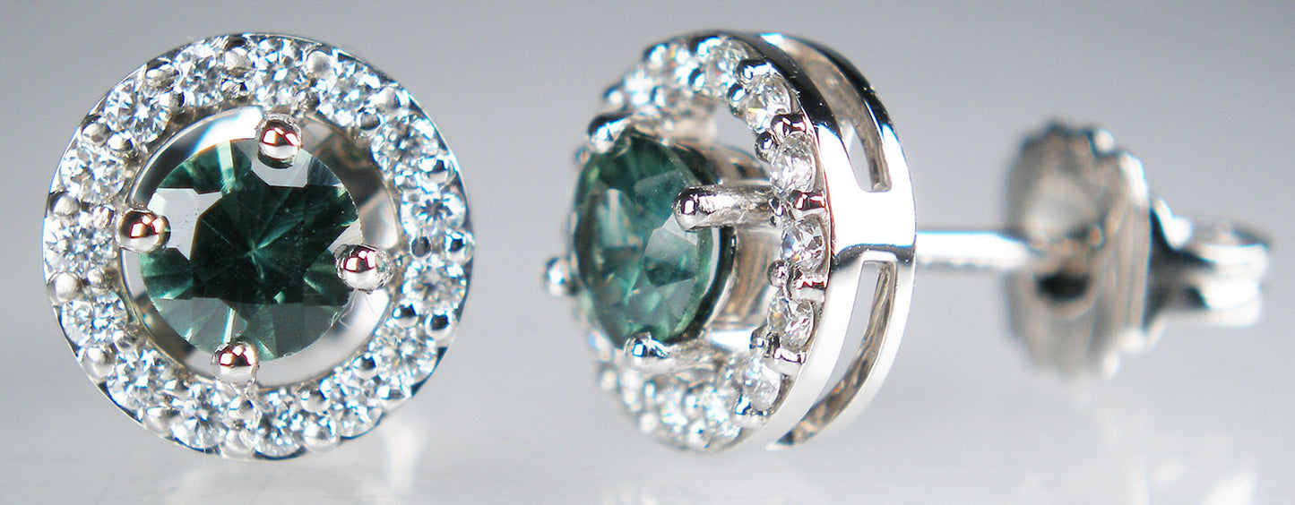 Teal sapphire & diamond earstuds in 18ct white gold