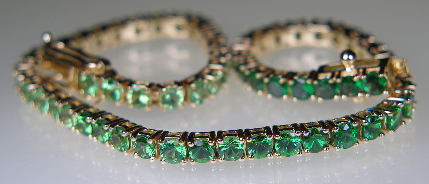 Tsavorite garnet bracelet in 18ct yellow gold