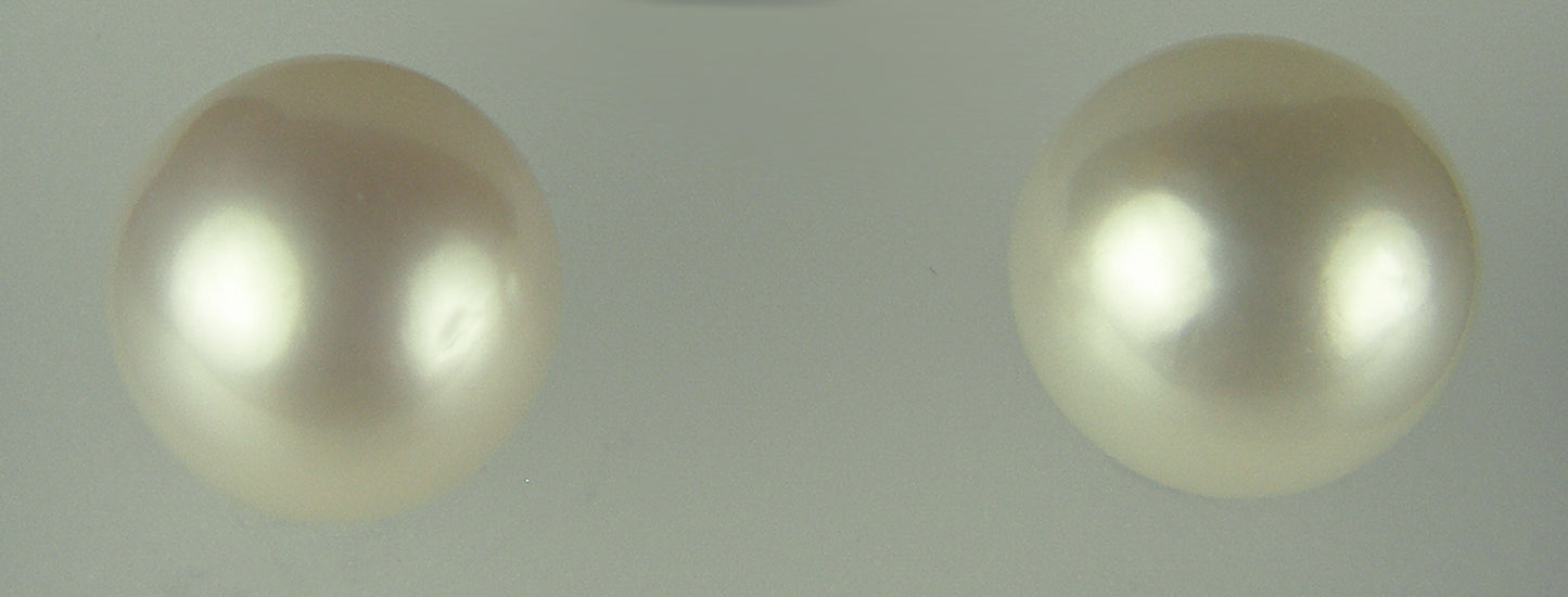 Cultured Pearl Earrings