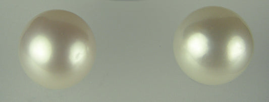 Cultured Pearl Earrings