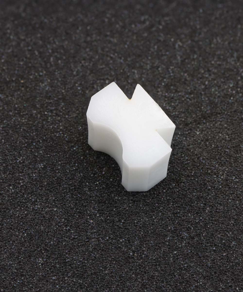 Round Delrin Die 16mm (R8)