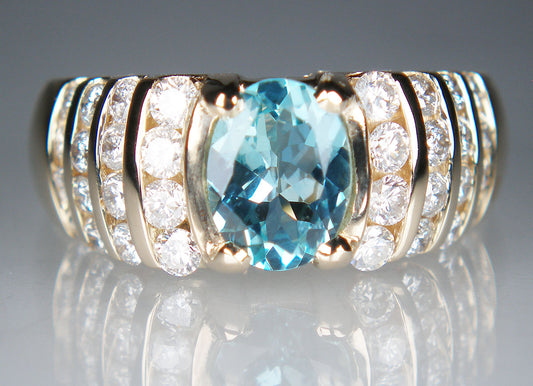 Aquamarine & diamond ring in 14ct yellow gold