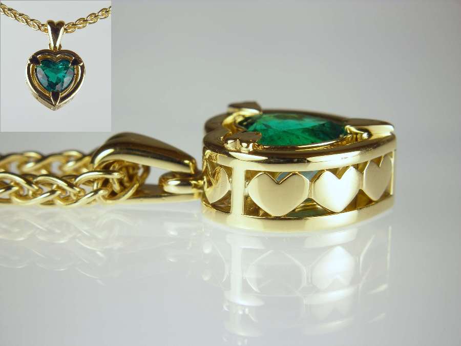 Emerald pendant