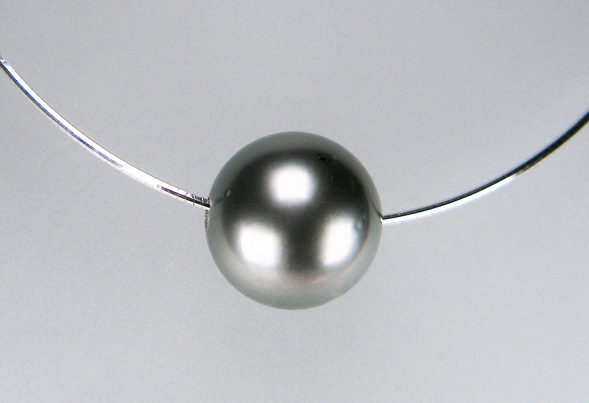 Finest quality Tahitian pearl