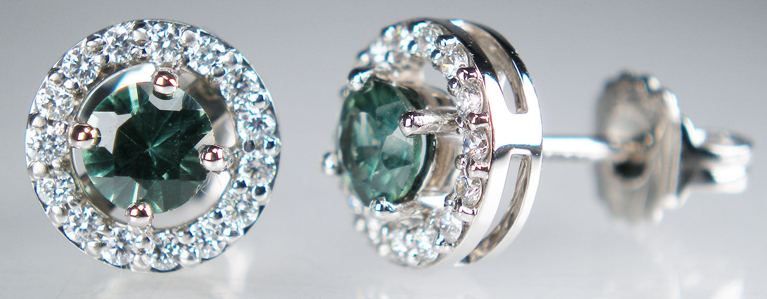 Teal sapphire & diamond earstuds in 18ct white gold